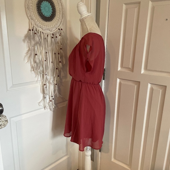 LUSH Burgundy/Maroon Harper Chiffon Dolman Sleeve Dress – Size S - Picture 4 of 10